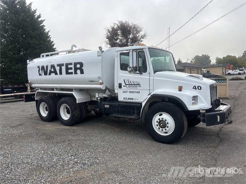 Freightliner FL80 4000 gal 6x4 Water Truck Water bowser