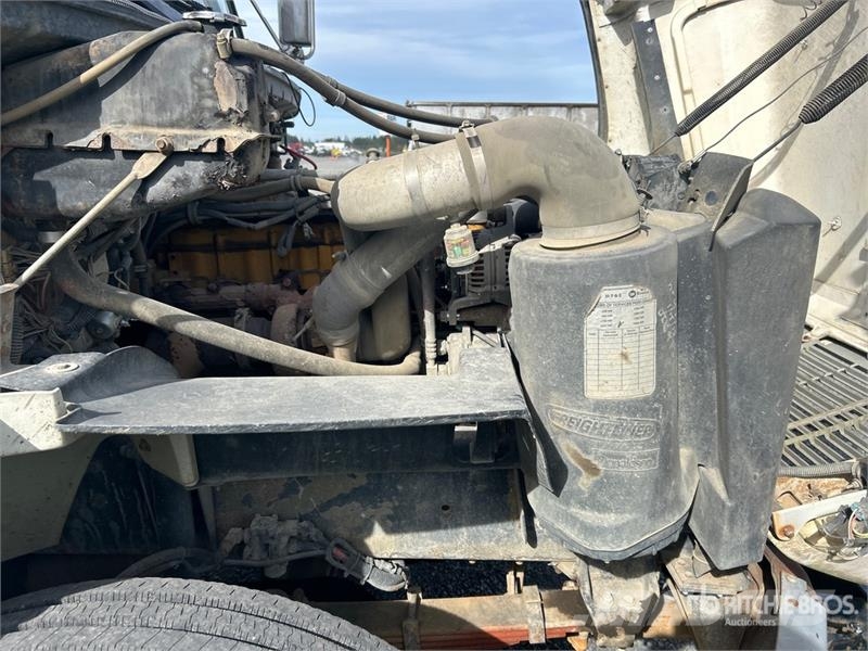 Freightliner FL80 4000 gal 6x4 Water Truck Kamioni za vodu