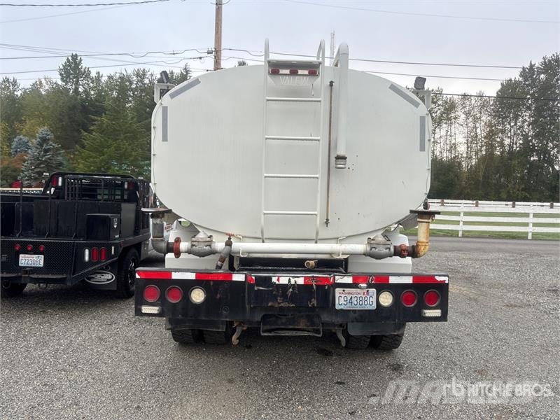 Freightliner FL80 4000 gal 6x4 Water Truck Water bowser