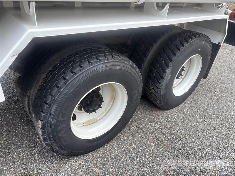 Freightliner FL80 4000 gal 6x4 Water Truck Water bowser