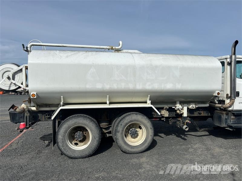 Freightliner FL80 4000 gal 6x4 Water Truck Kamioni za vodu
