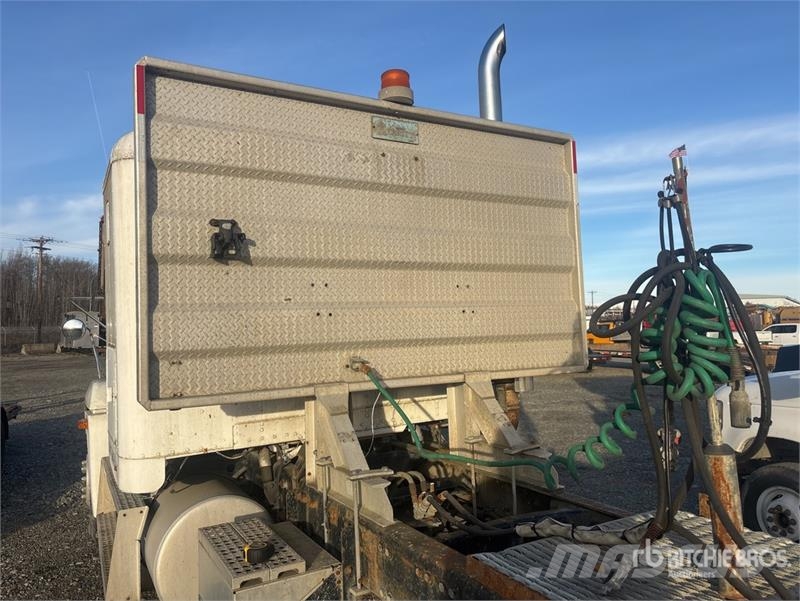 Freightliner FLD 120 Sattelzugmaschinen