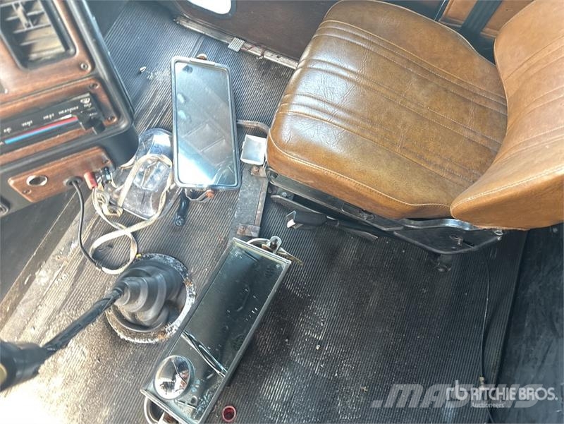 Freightliner FLD 120 Sattelzugmaschinen