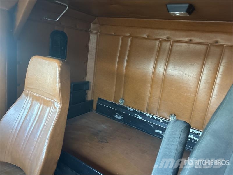 Freightliner FLD 120 Sattelzugmaschinen
