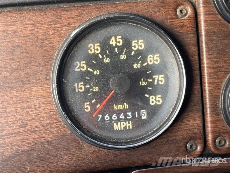 Freightliner FLD 120 Sattelzugmaschinen