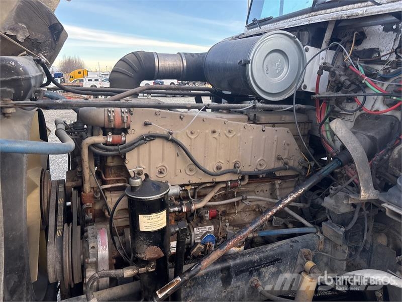 Freightliner FLD 120 Sattelzugmaschinen