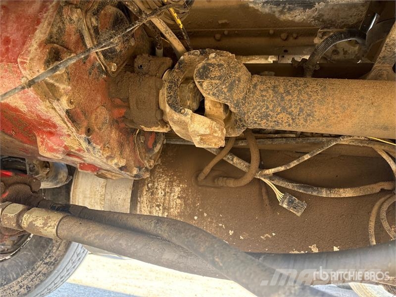 Freightliner FLD120 4000 gal 6x4 Water Truck (Inoperable) Camiones cisterna