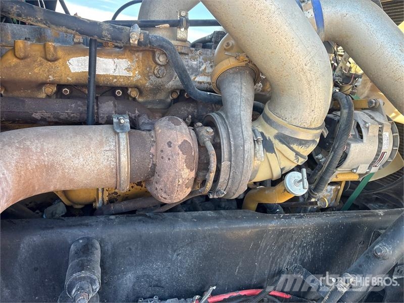 Freightliner FLD120 4000 gal 6x4 Water Truck (Inoperable) Camiones cisterna