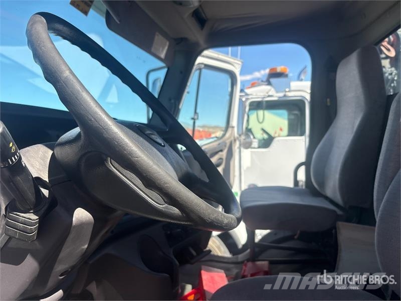 Freightliner H110F on  Freightliner 108SD 6x4 Boom Truck Truck mounted cranes