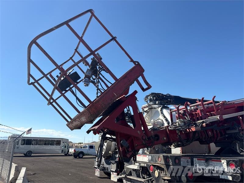 Freightliner H110F on  Freightliner 108SD 6x4 Boom Truck Truck mounted cranes