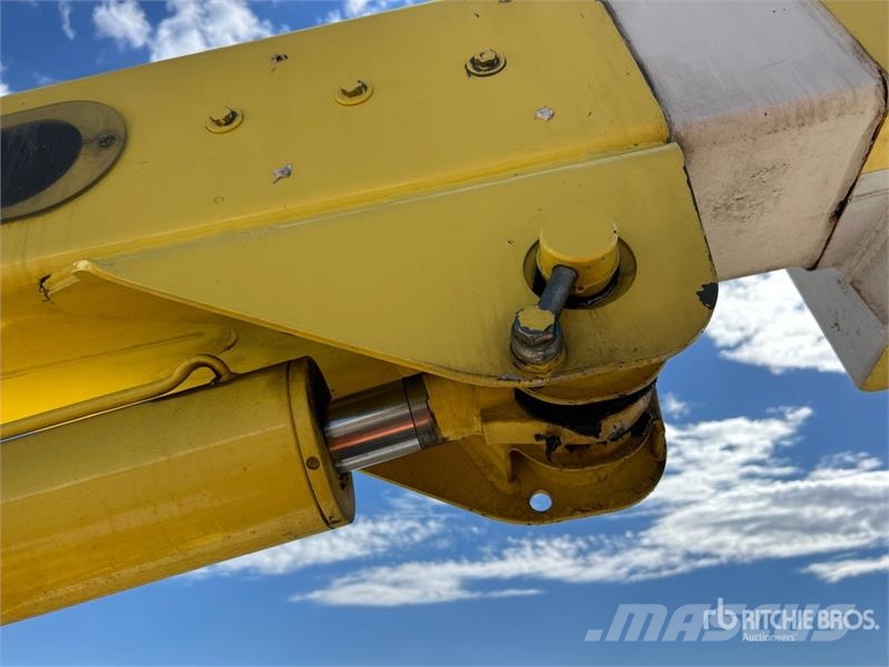Freightliner L37MR 37 ft on Freightliner FL 70 4x2 Bucket Truck 트럭 탑재 고소작업대