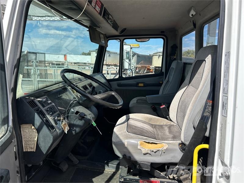 Freightliner L37MR 37 ft on Freightliner FL 70 4x2 Bucket Truck 트럭 탑재 고소작업대