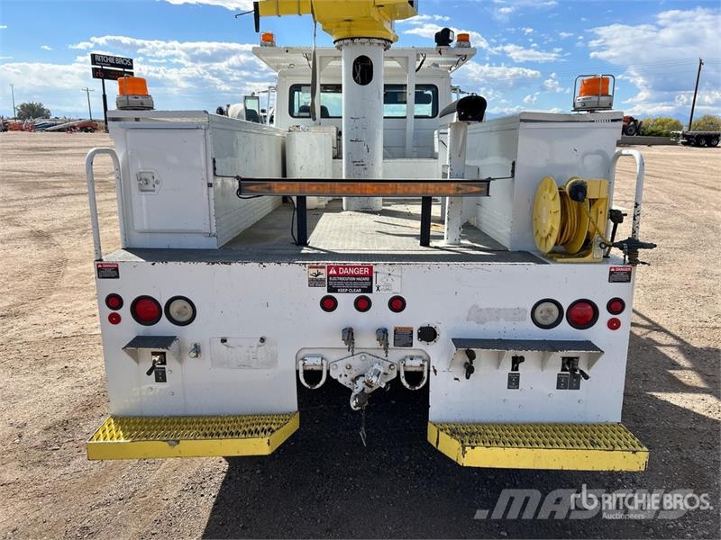 Freightliner L37MR 37 ft on Freightliner FL 70 4x2 Bucket Truck 트럭 탑재 고소작업대