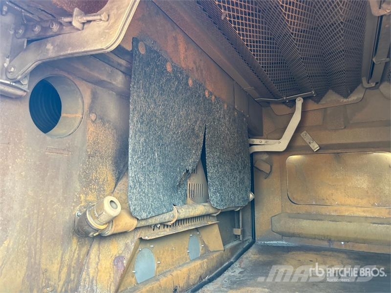 Freightliner M2 106 Pometalni stroji