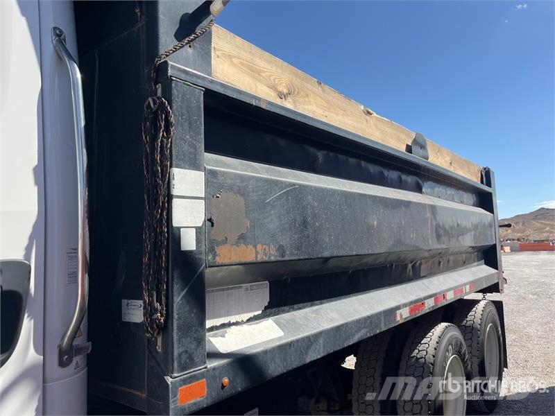 Freightliner M2 106 Kiper kamioni