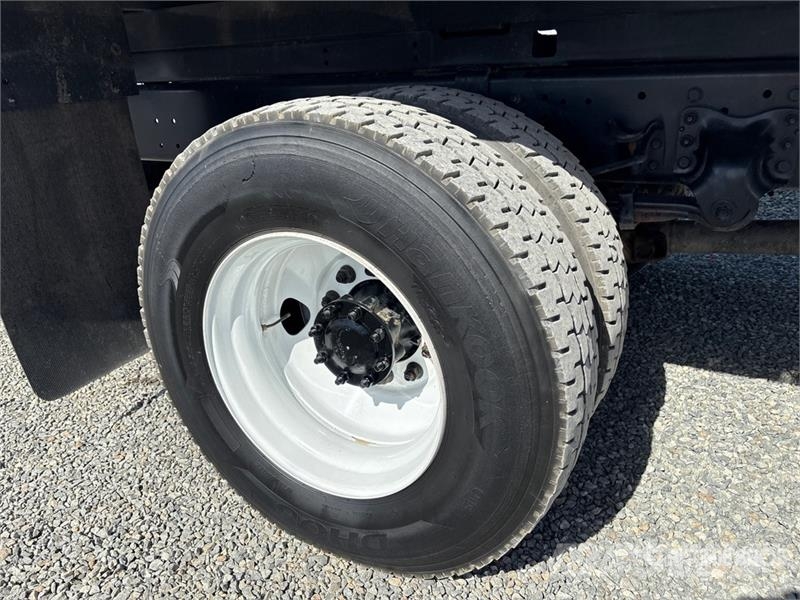 Freightliner M2 106 Εναέριες πλατφόρμες τοποθετημένες σε φορτηγό