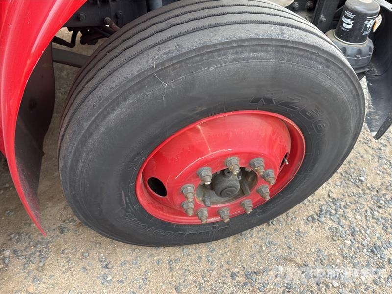 Freightliner M2 106 شاحنات بدرجة حرارة قابلة للضبط