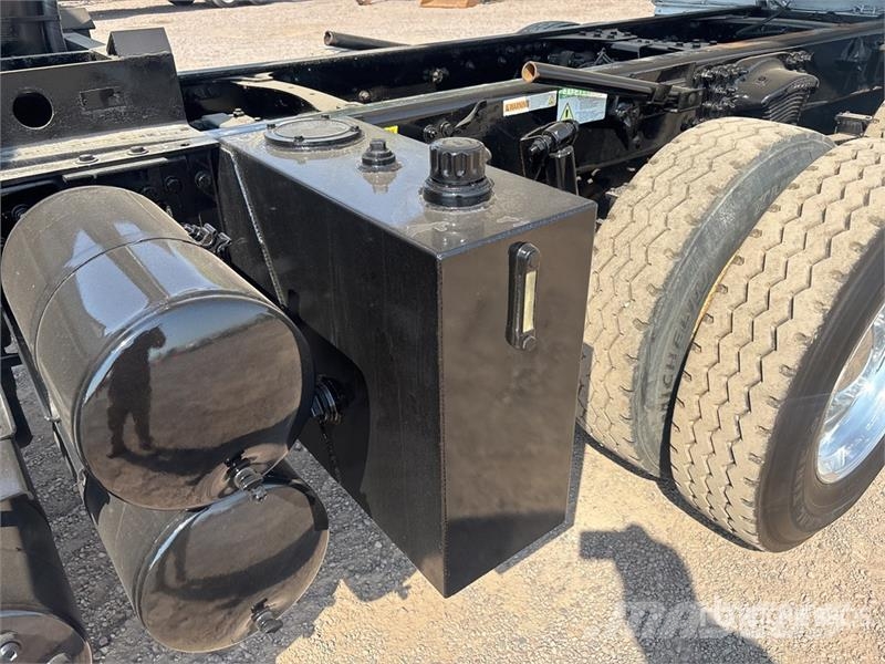 Freightliner M2 106 Kiper tovornjaki