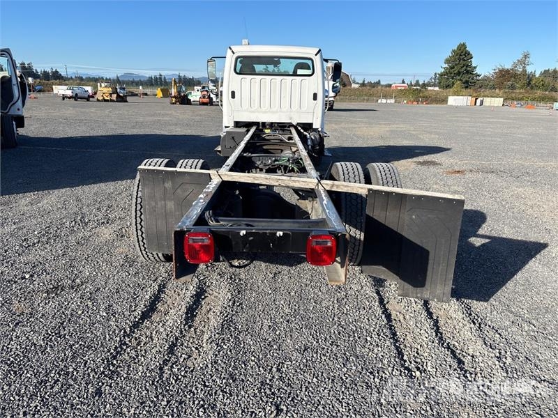 Freightliner M2 106 Кабины