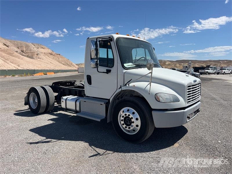Freightliner M2 106 Tracteur routier