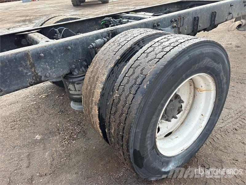 Freightliner M2 106 Kabine i unutrašnjost