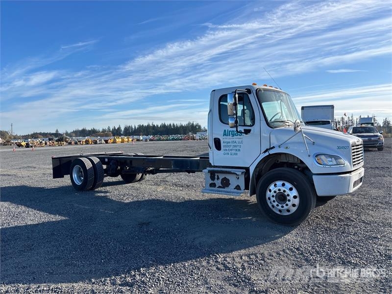 Freightliner M2 106 Кабины