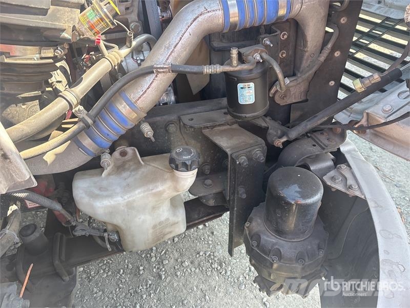 Freightliner M2 106 Camiones plataforma