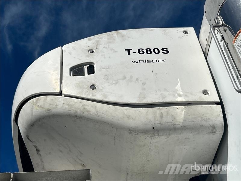 Freightliner M2 106 Camiões caixa temperatura controlada