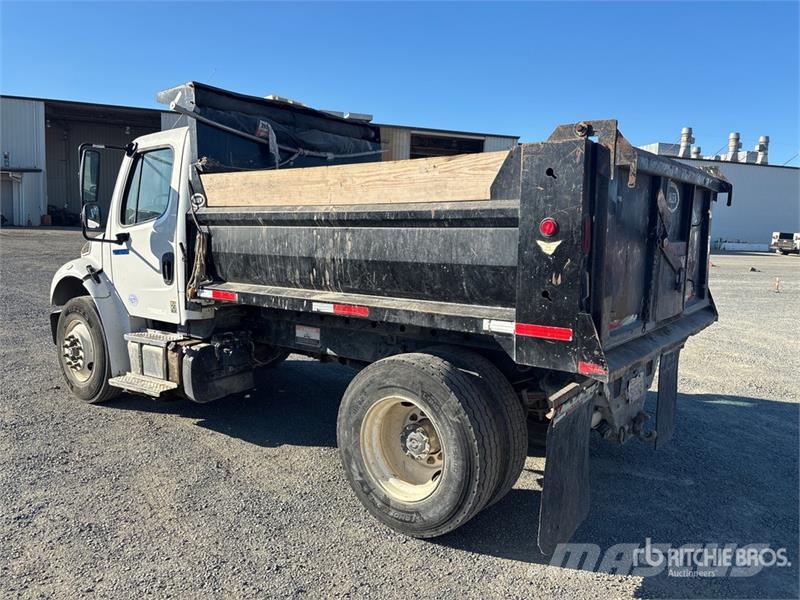 Freightliner M2 106 Kiper tovornjaki