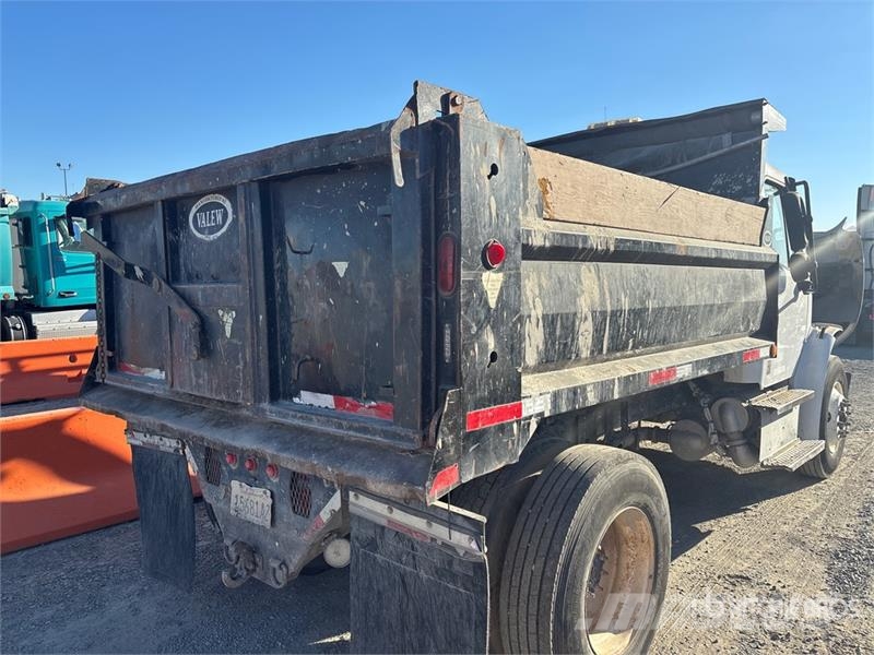 Freightliner M2 106 Kiper tovornjaki