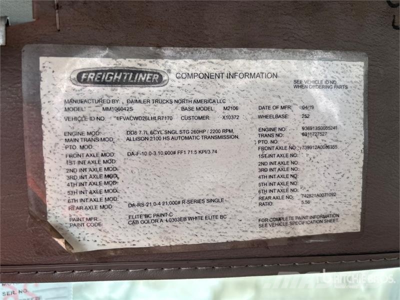 Freightliner M2 106 캐빈 및 인테리어