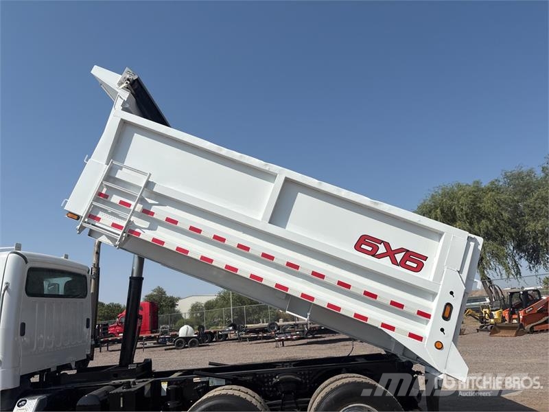 Freightliner M2 106 Kiper tovornjaki