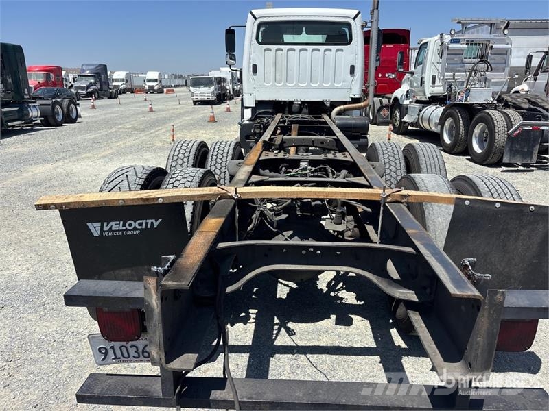 Freightliner M2 106 Cabinas