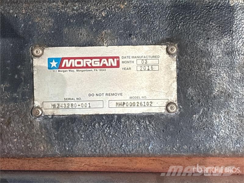 Freightliner M2 106 Kamioni sa otvorenim sandukom