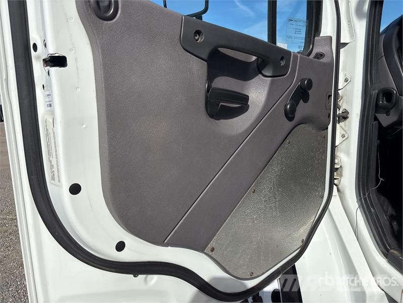 Freightliner M2 106 Isotermos y frigoríficos