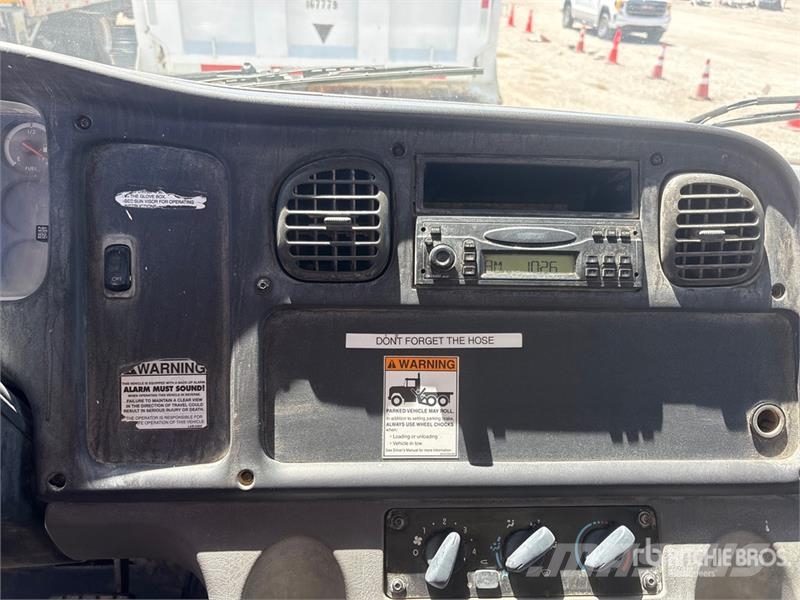 Freightliner M2 106 Kamioni za vodu