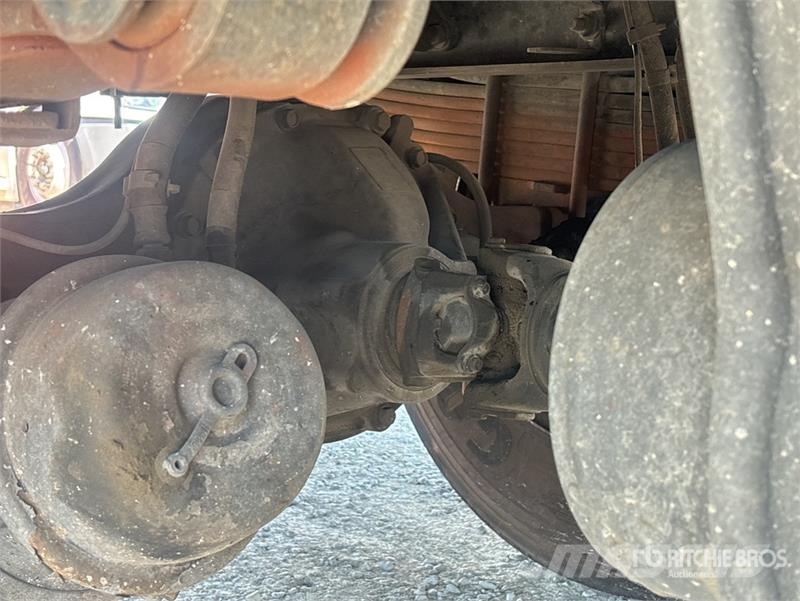 Freightliner M2 106 Camiones plataforma