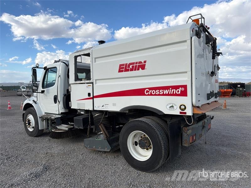 Freightliner M2 106 Камиони за почистване