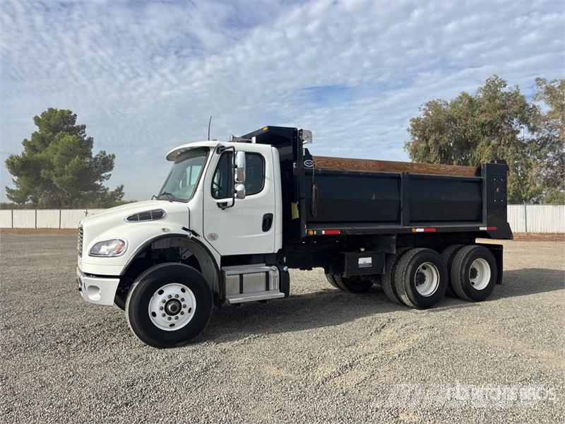 Freightliner M2 106 شاحنات قلابة