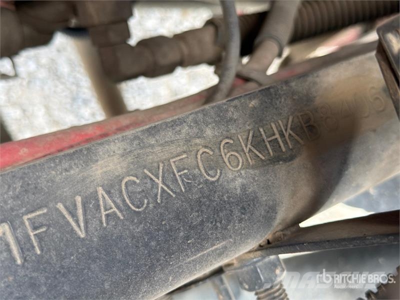 Freightliner M2 106 Камиони за почистване