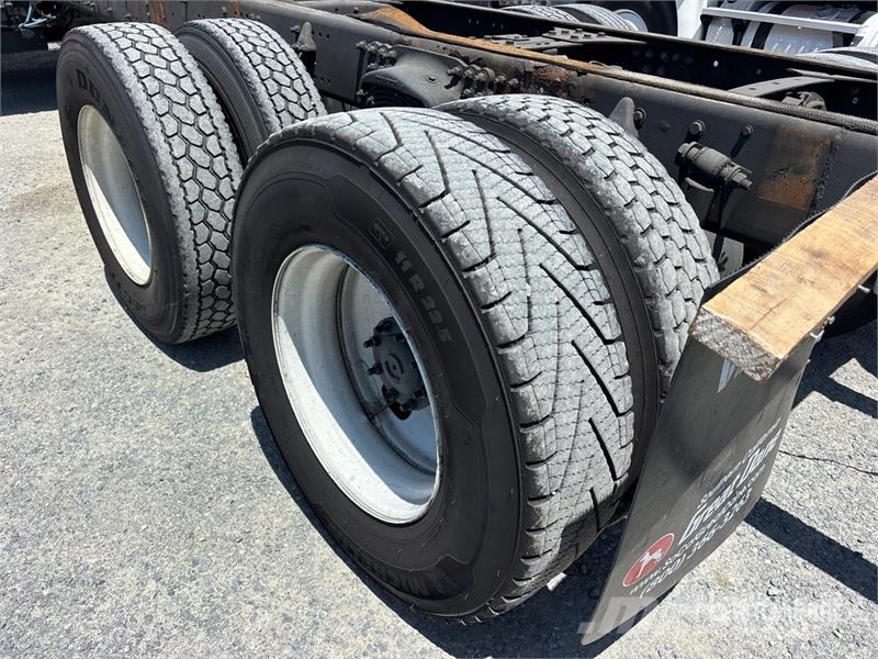 Freightliner M2 106 Cabinas