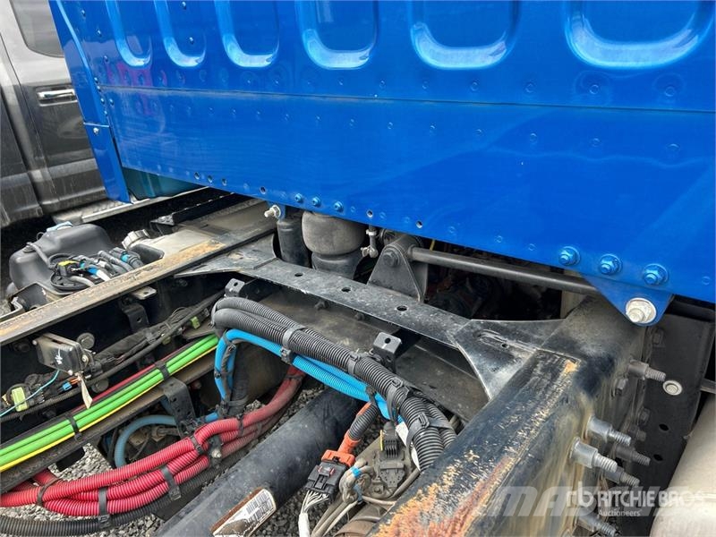 Freightliner M2 106 Kabíny a interiér