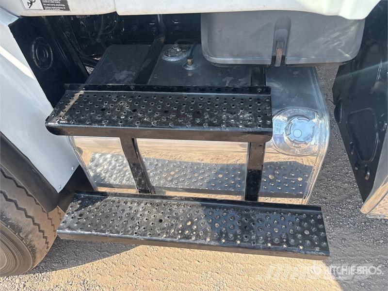 Freightliner M2 106 Kiper tovornjaki