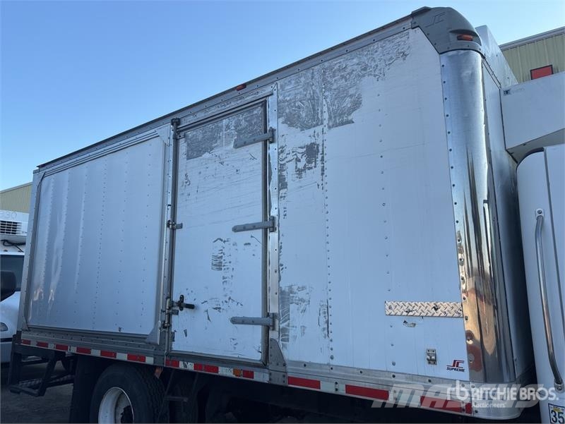 Freightliner M2 106 溫控卡車