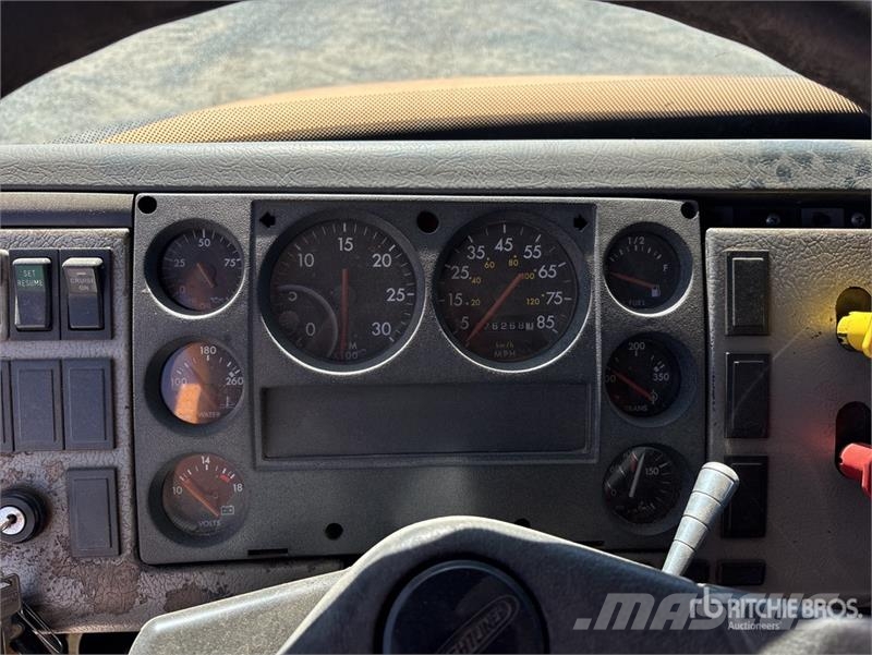 Freightliner M2 106 Kommunal-Sonderfahrzeuge