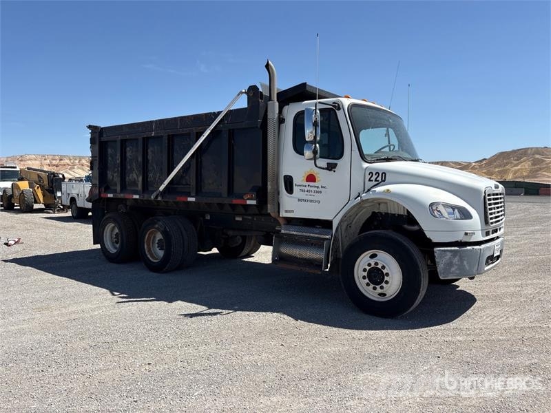 Freightliner M2 106 Kiper tovornjaki