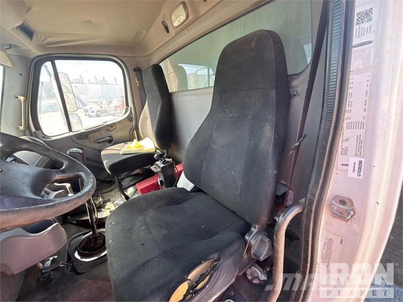 Freightliner M2 106 Kipper
