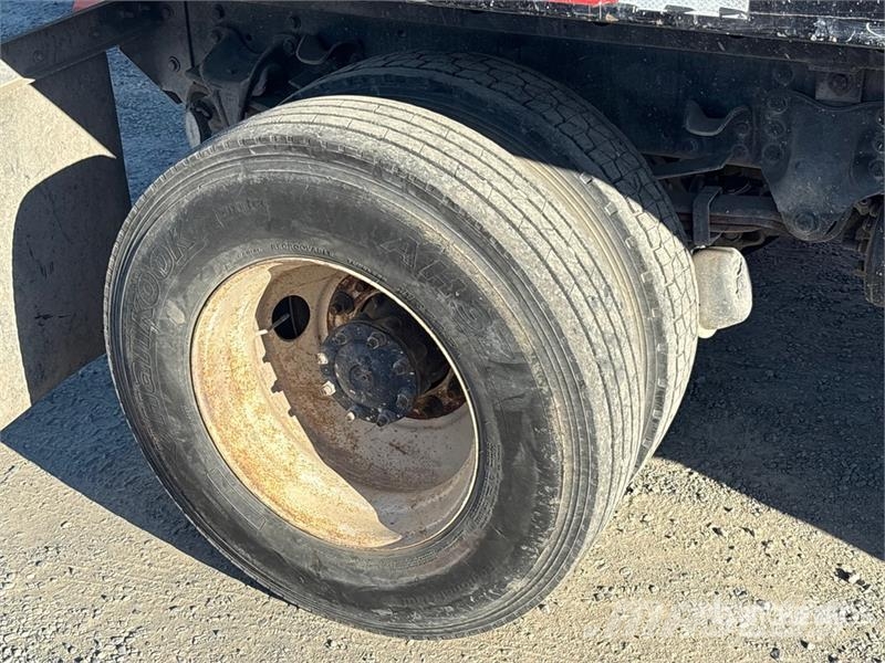 Freightliner M2 106 Kiper tovornjaki