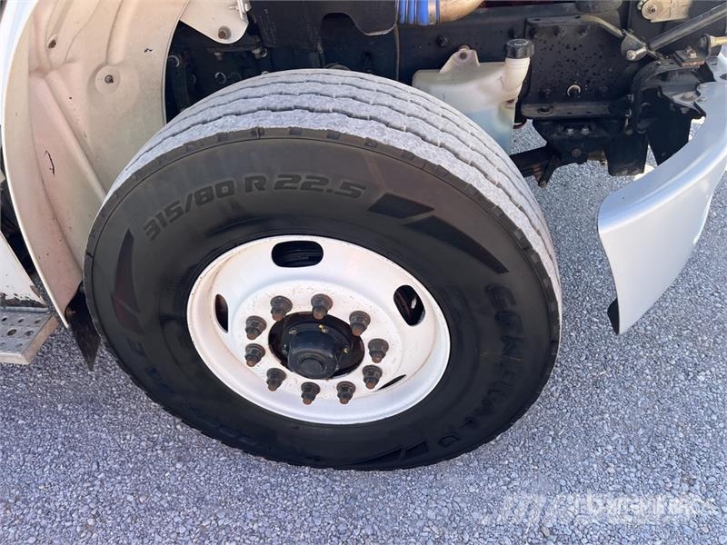 Freightliner M2 106 Kiper kamioni