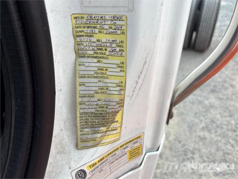 Freightliner M2 106 캐빈 및 인테리어